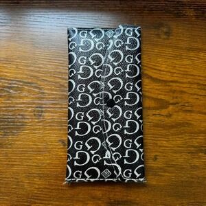 Guess black & white wallet